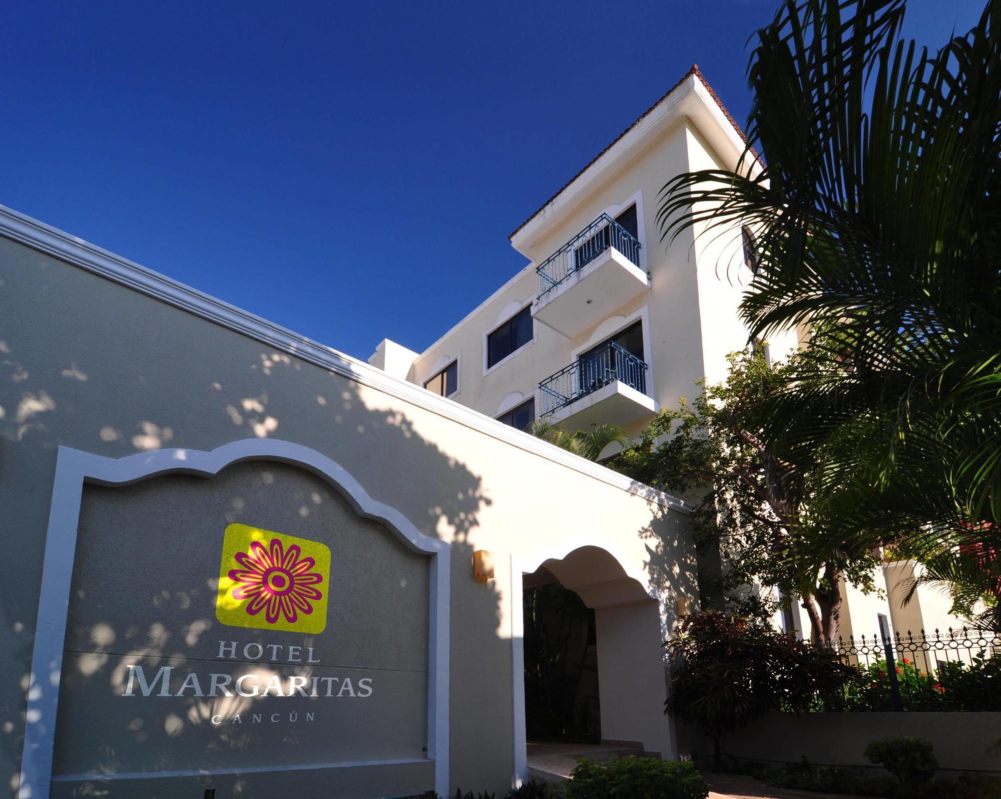 Hotel Margaritas Cancun Exterior photo