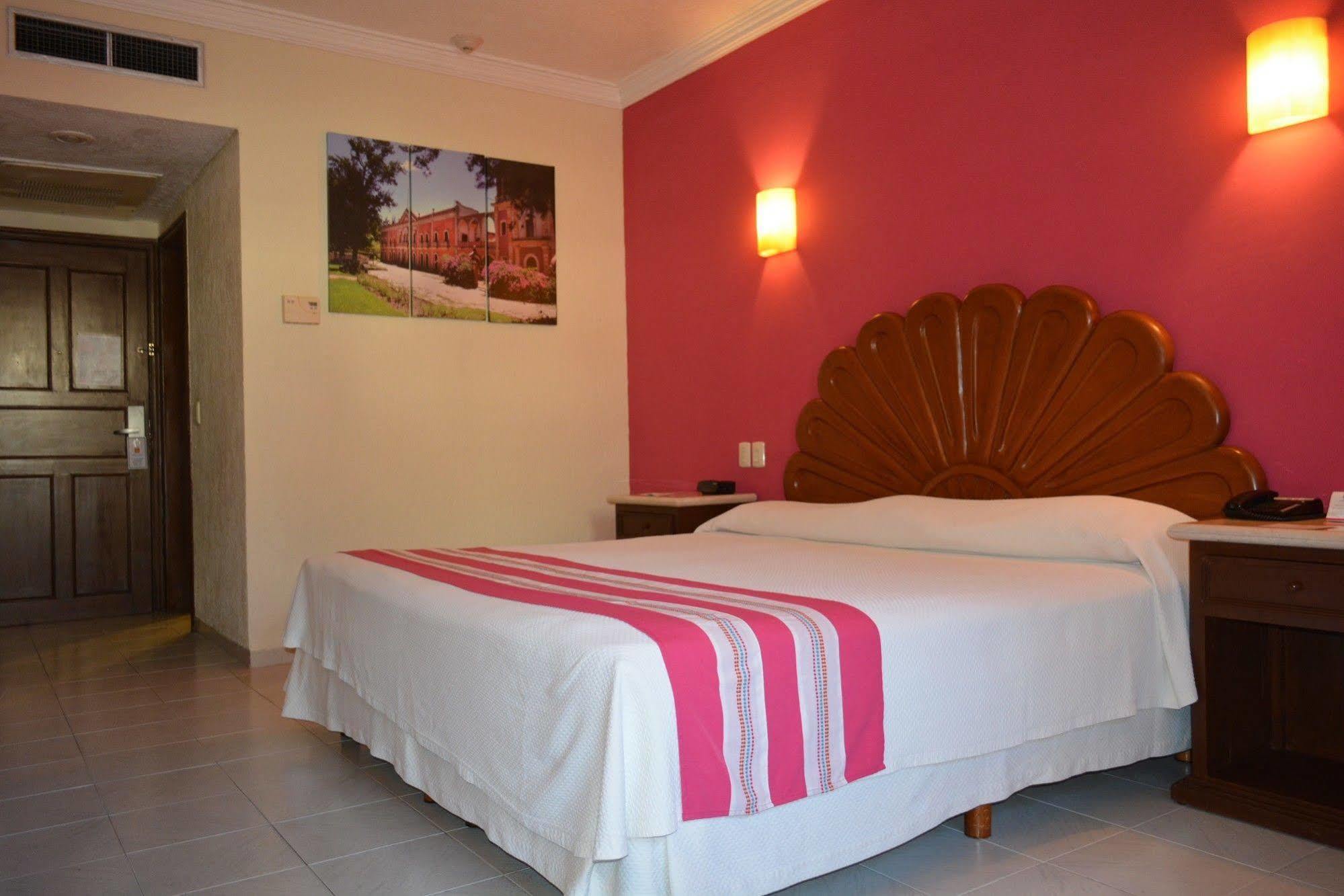 Hotel Margaritas Cancun Exterior photo